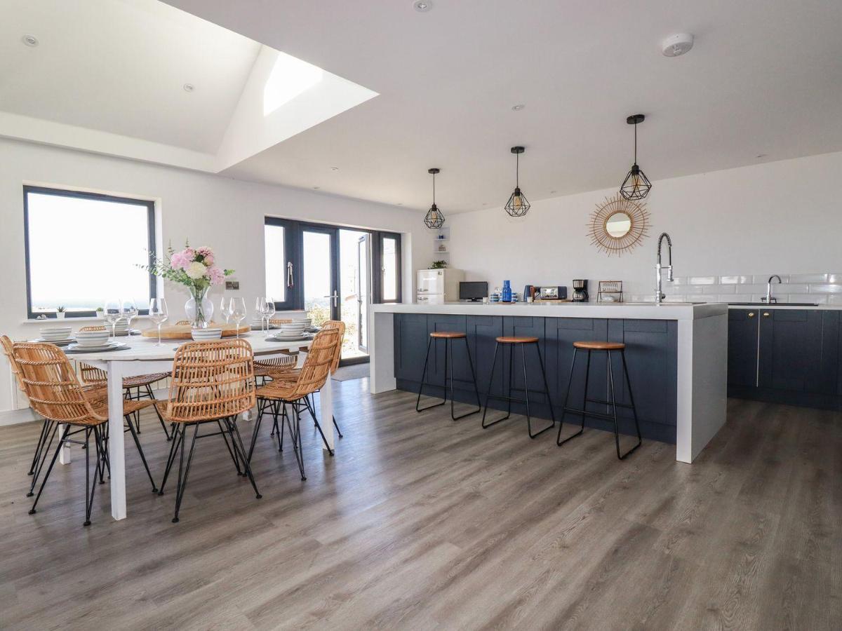 Vila Camelot Tintagel Exteriér fotografie